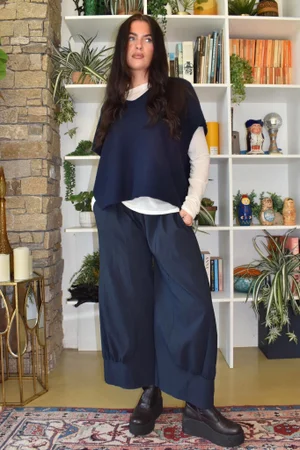 Bennie Quirky Barrel Pant Navy Pin Stripe